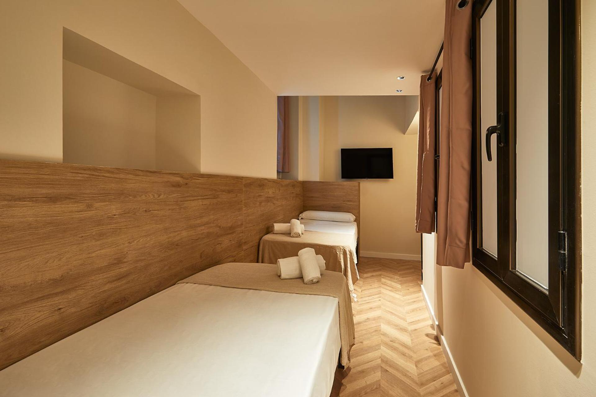 Ella Boqueria Guest house 2*